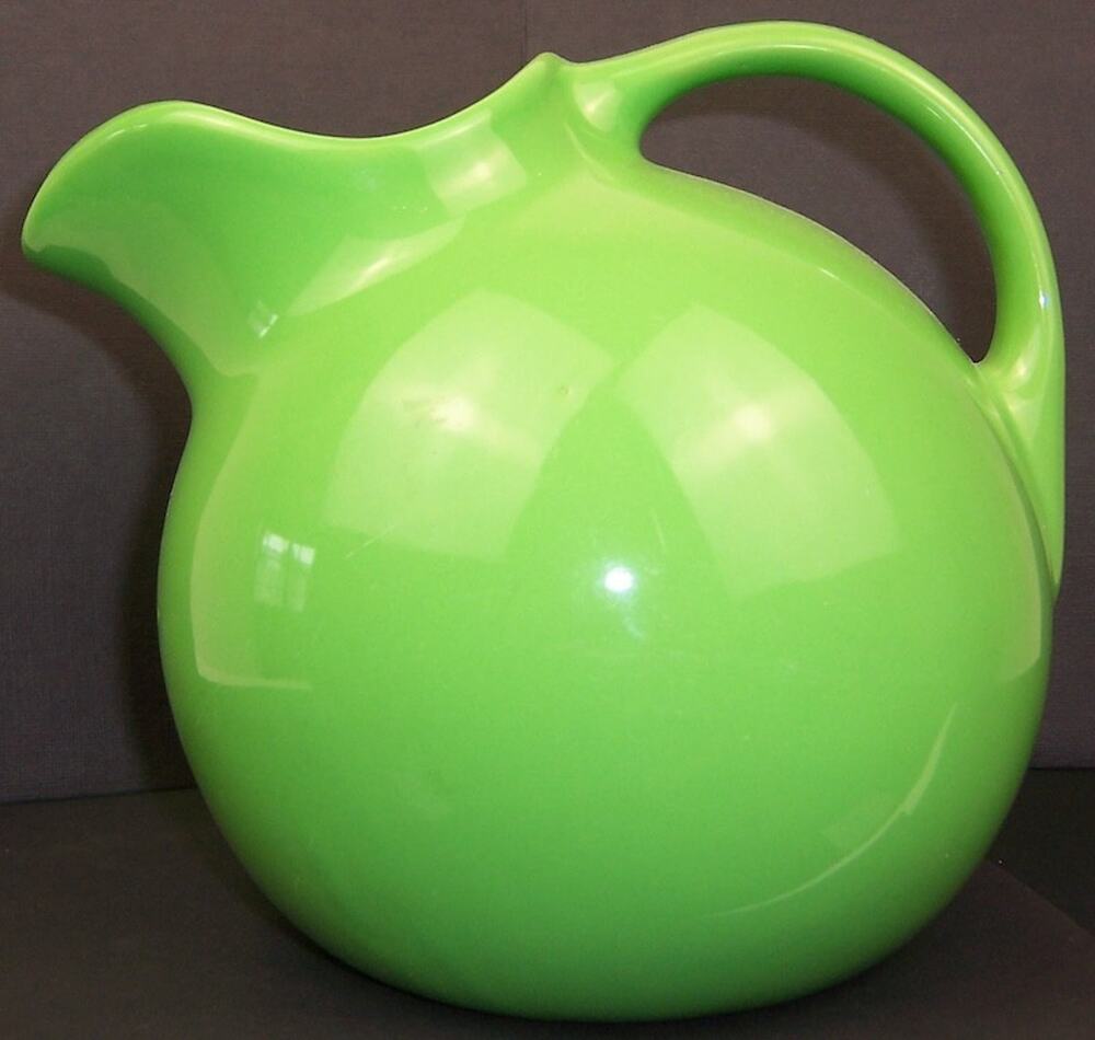 Vintage Hall China Chartreuse Green Tilted Ball Pitcher Ice Lip Model 633 USA